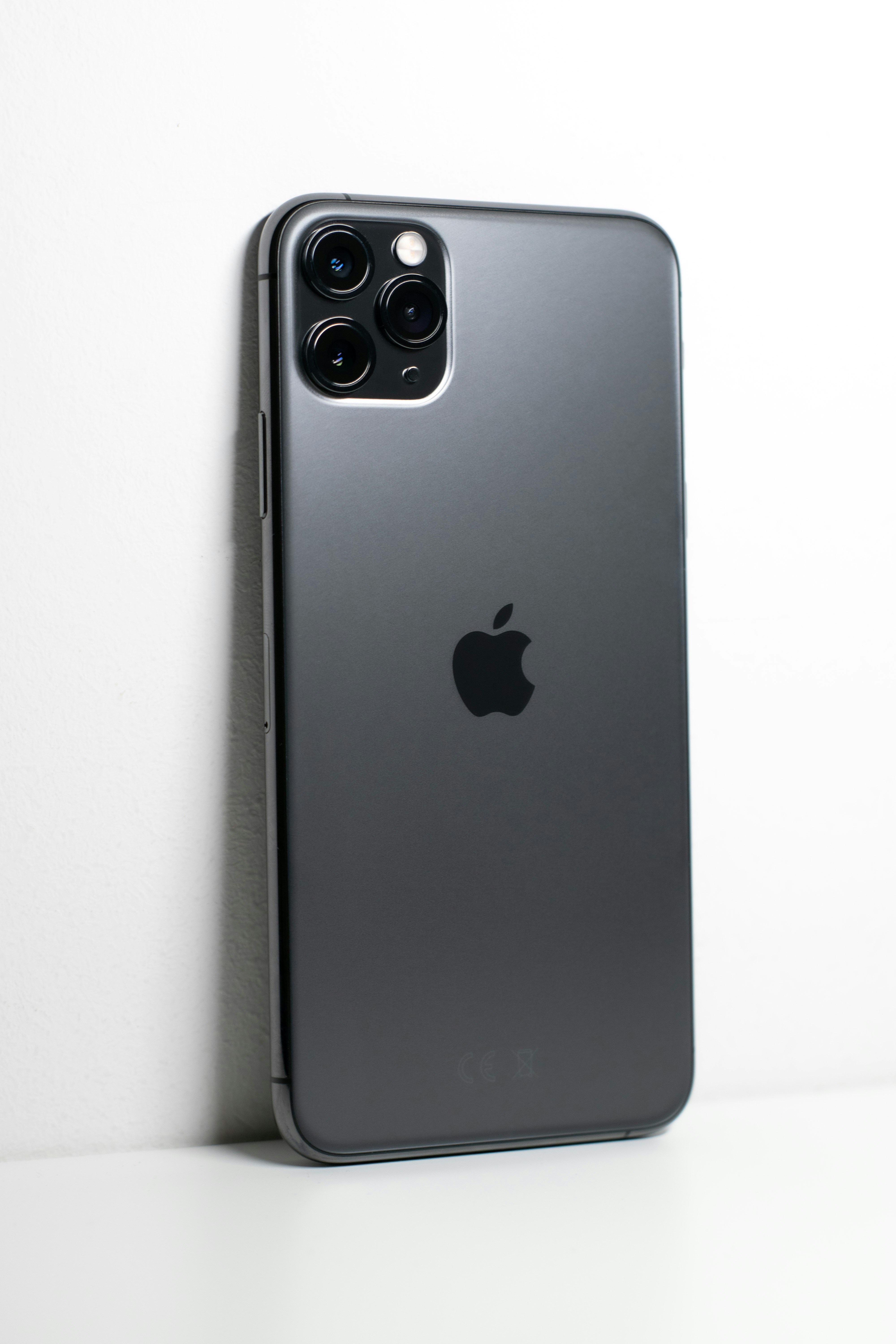 Apple iphone 17 Unveil their Sleek And Smart Looking iphone 17 